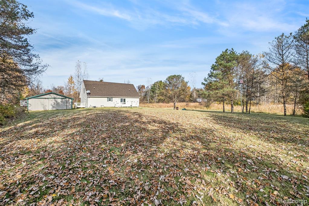 509 Miller Lake Rd, Columbiaville, MI 48421 — Photo 33