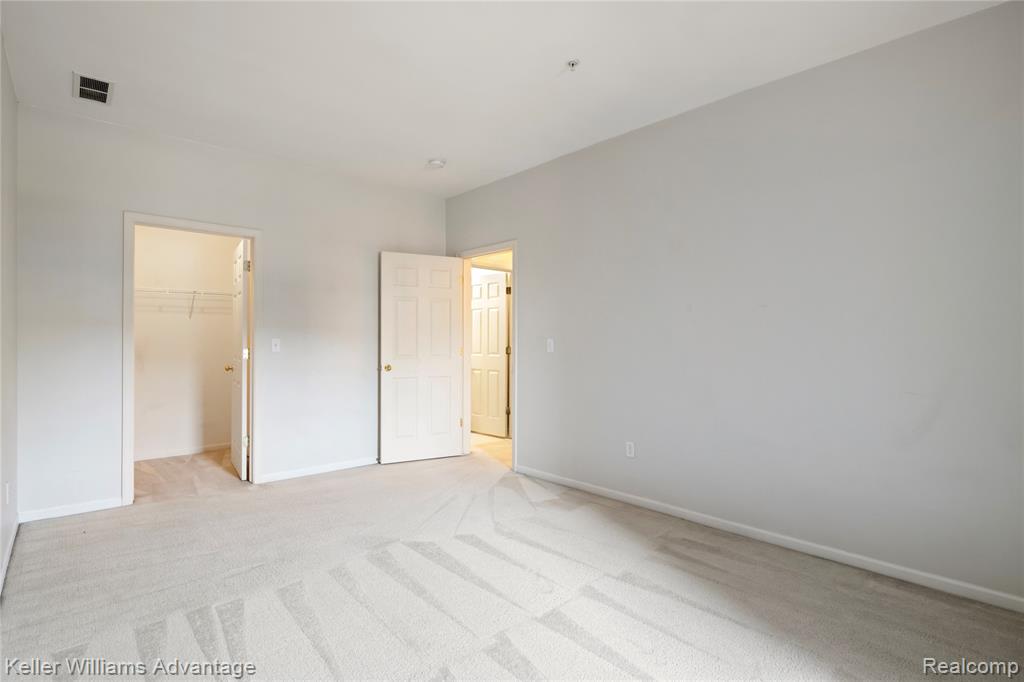 29532 Nottingham Court, Livonia, MI 48152 — Photo 29
