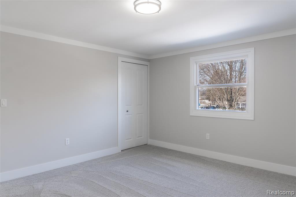 54832 Blue Cloud Drive, Utica, MI 48315 — Photo 32
