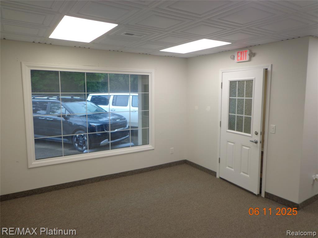 3552 Avon Street, Hartland, MI 48353 — Photo 14