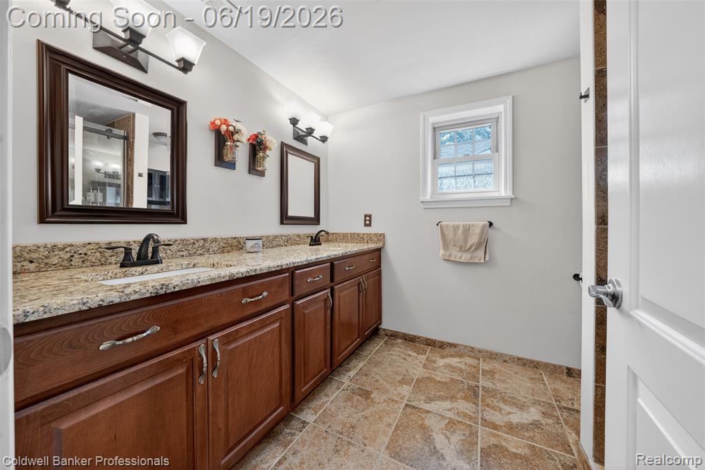 1625 Hampton Road, Grosse Pointe, MI 48236 — Photo 22