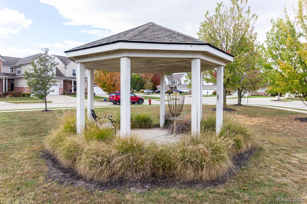 4370 Bennett Park Circle, Troy, MI 48085 — Photo 38