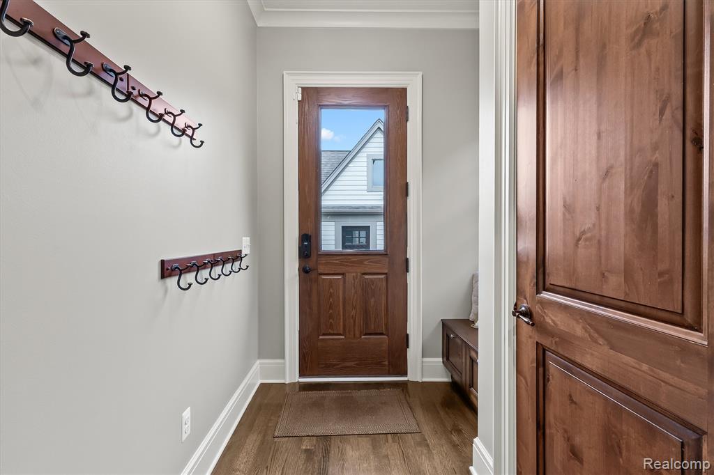 556 Ridgedale Avenue, Birmingham, MI 48009 — Photo 10