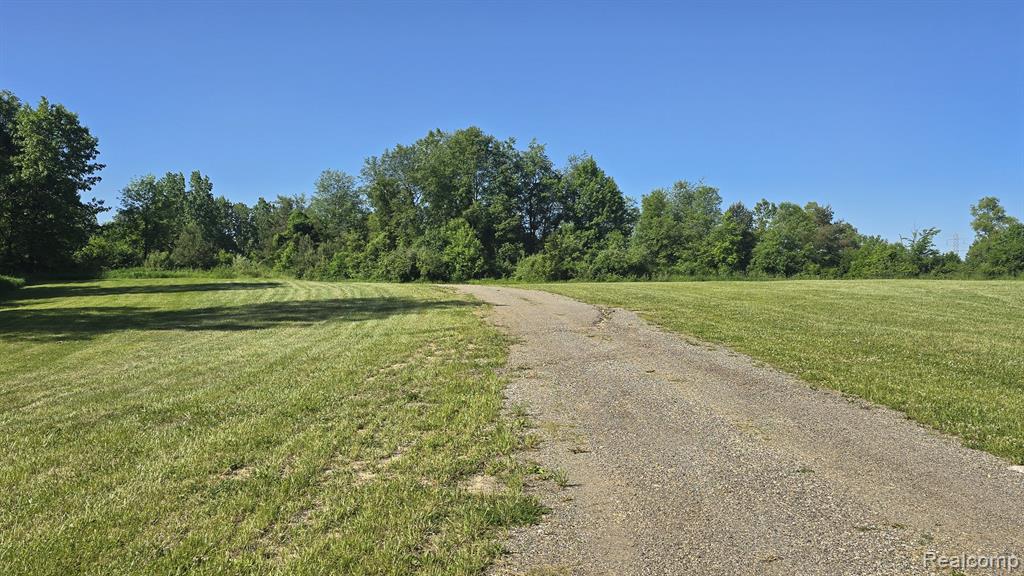 4545 Dexter Pinckney, Dexter, MI 48130 — Photo 2