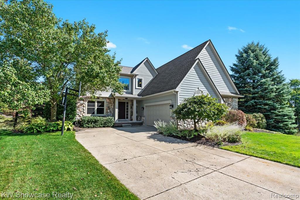 44847 Larkspur, Novi, MI 48377 — Photo 2