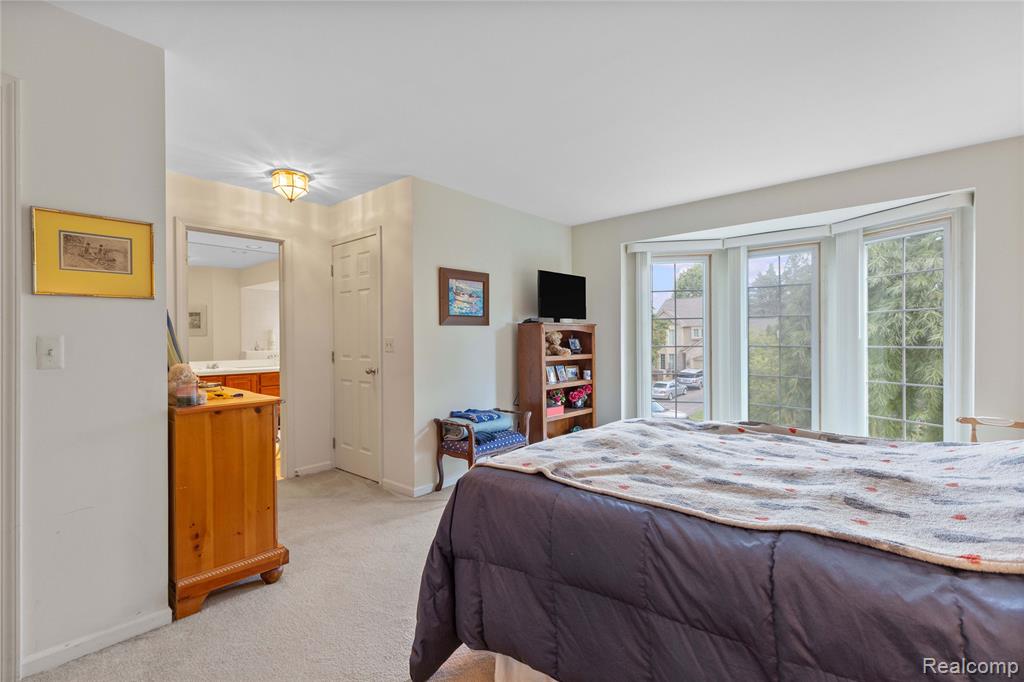 6579 Noble Road, West Bloomfield, MI — Photo 18