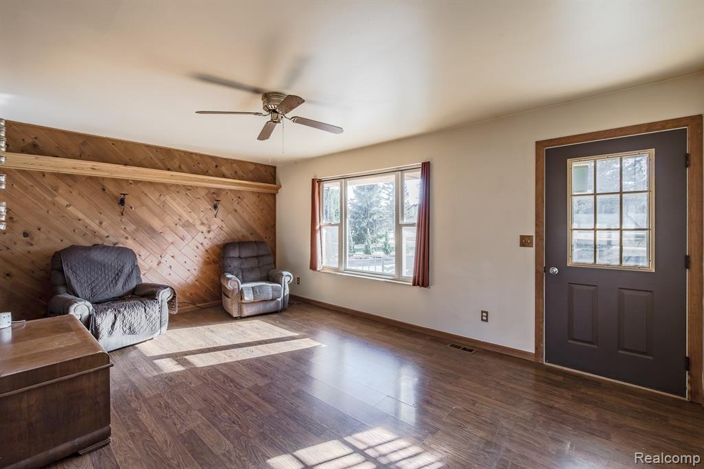 7283 Vanderploeg Lane, Imlay City, MI 48444 — Photo 3
