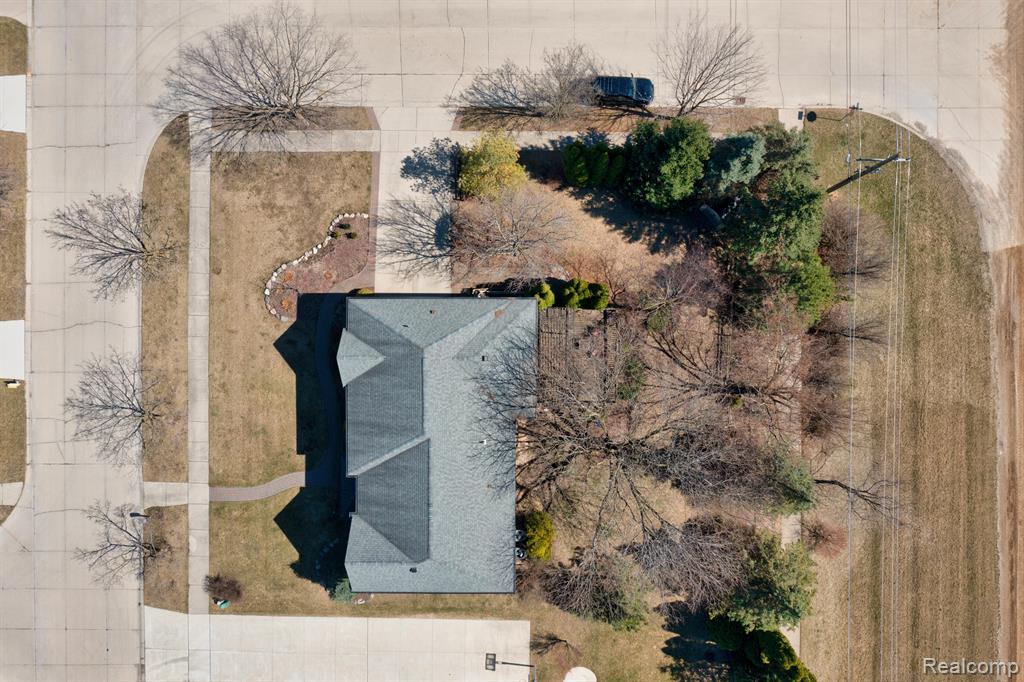 49035 QUAIL RUN Drive S, Plymouth, MI 48170 — Photo 66