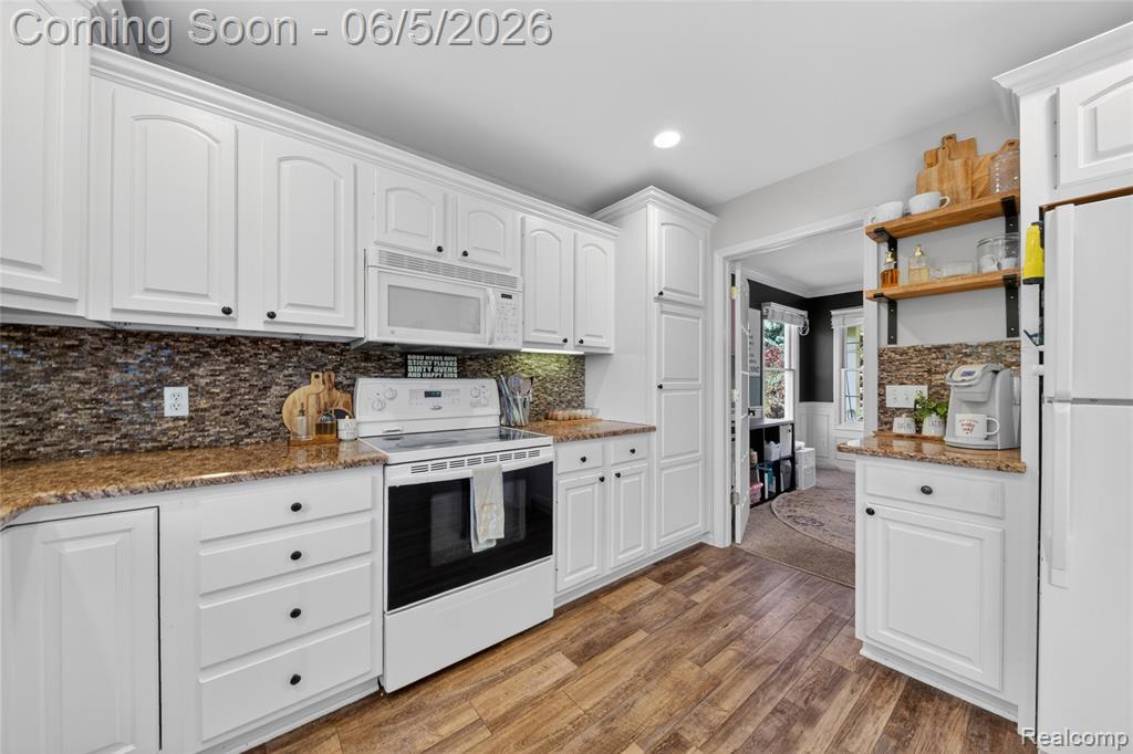 9191 Judd Road, Fowlerville, MI 48836 — Photo 11