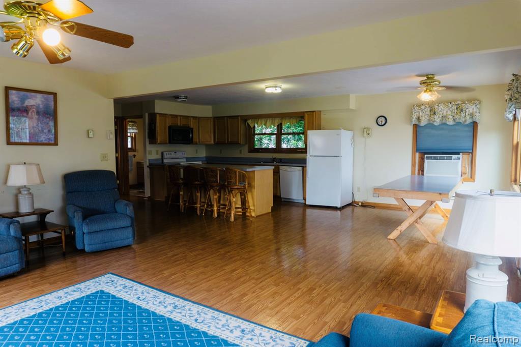 32575 W May Naomi Drive - Photo 4
