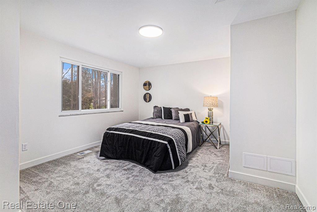 8893 S CHRISTINE Drive, Brighton, MI 48114 — Photo 24