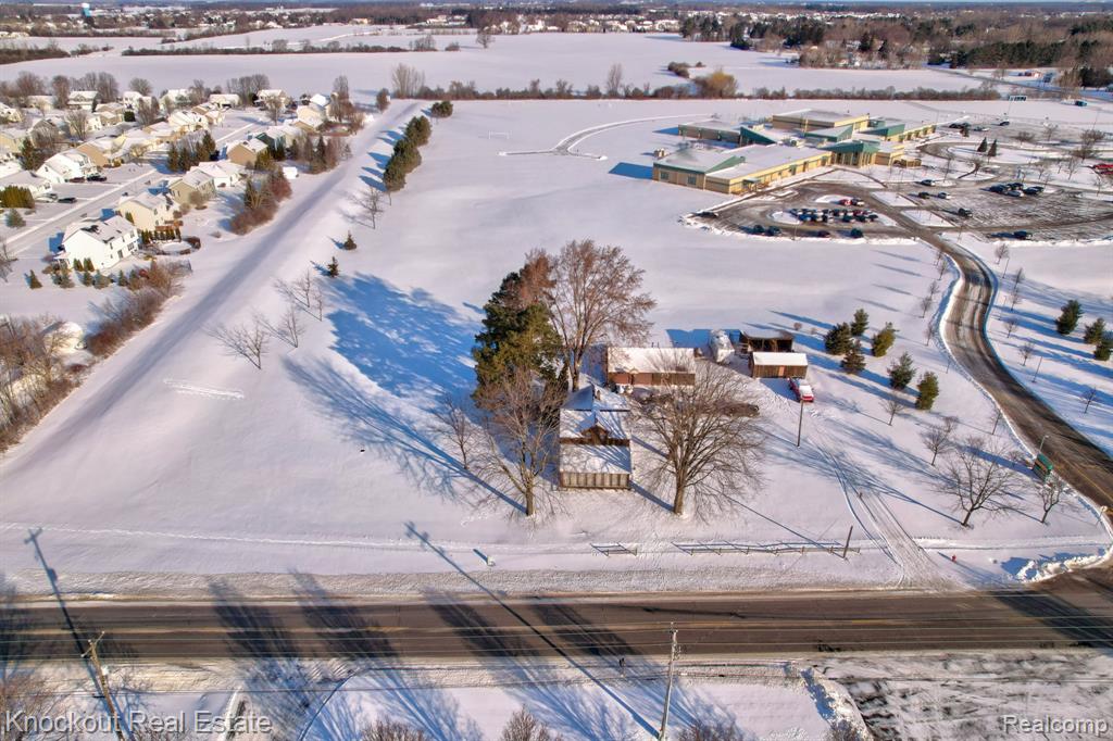 6180 Shattuck Road, Saginaw, MI 48603 — Photo 30