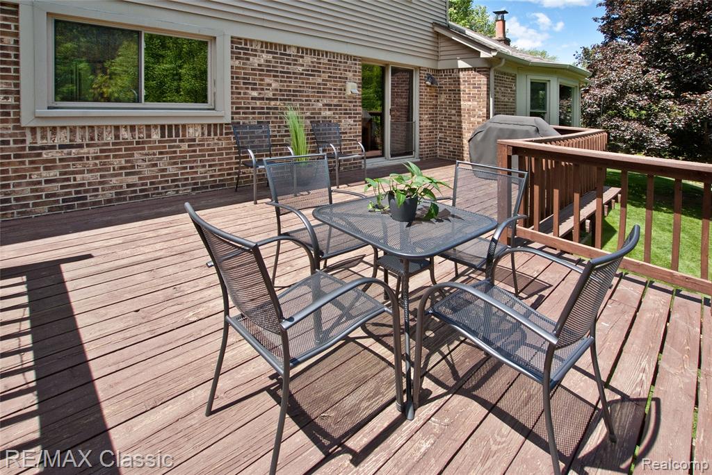 44500 Louvert Court, Novi, MI — Photo 46