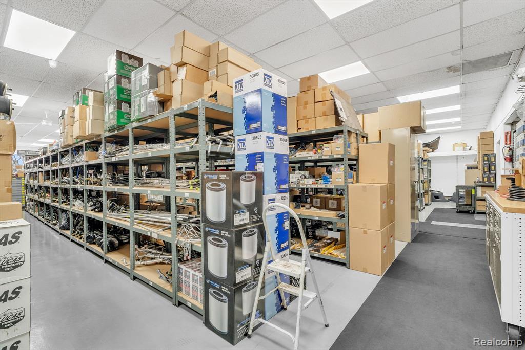 1475 S Newburgh Road, Westland, MI, 48186