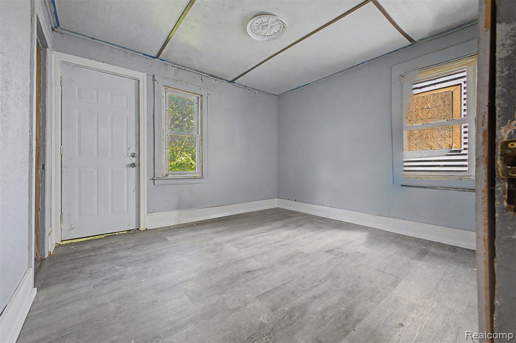 9275 Appoline Street, Detroit, MI 48228 — Photo 24