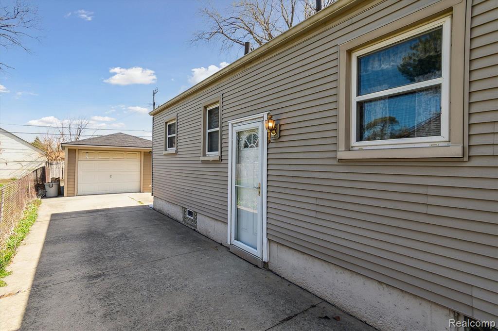 4377 10TH Street, Ecorse, MI 48229 — Photo 30