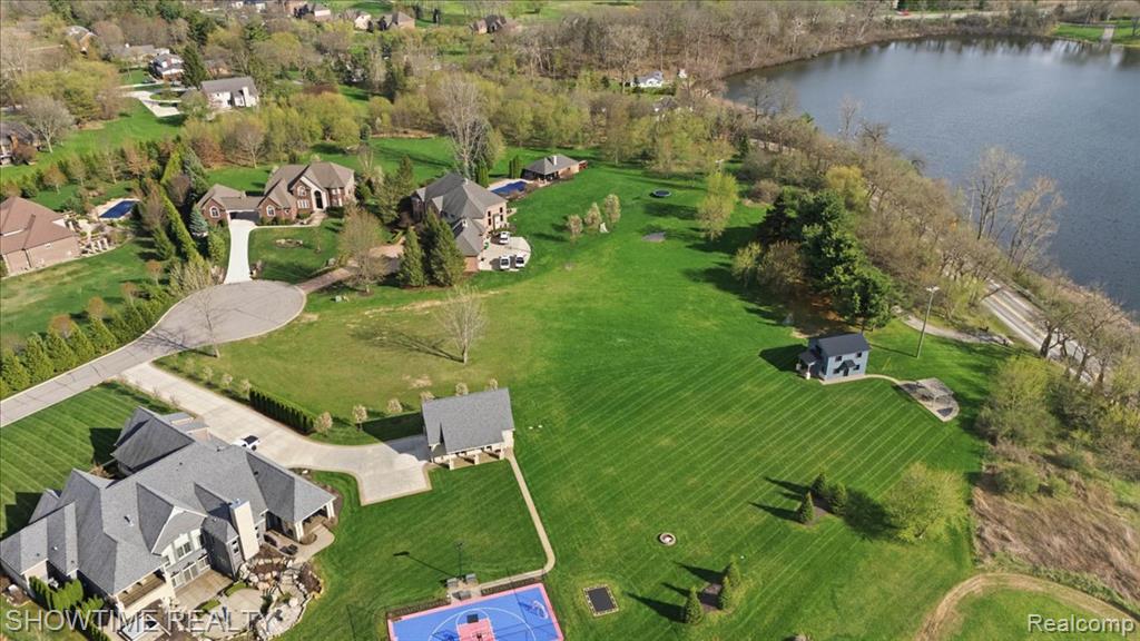 69225 Lake Point Court, Romeo, MI 48065 — Photo 21
