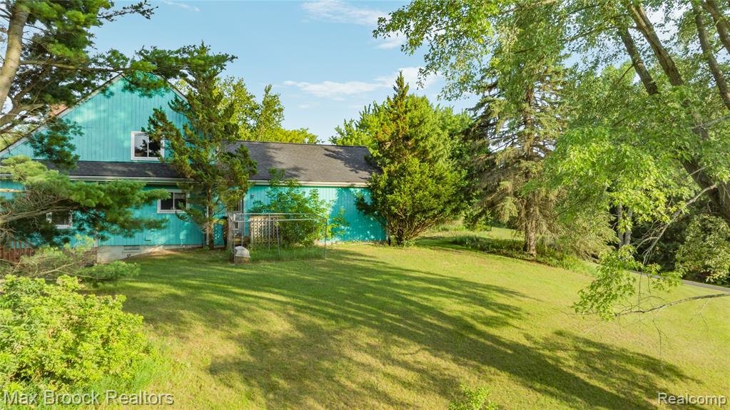 4622 Fleck Drive, Hartland, MI 48430 — Photo 66