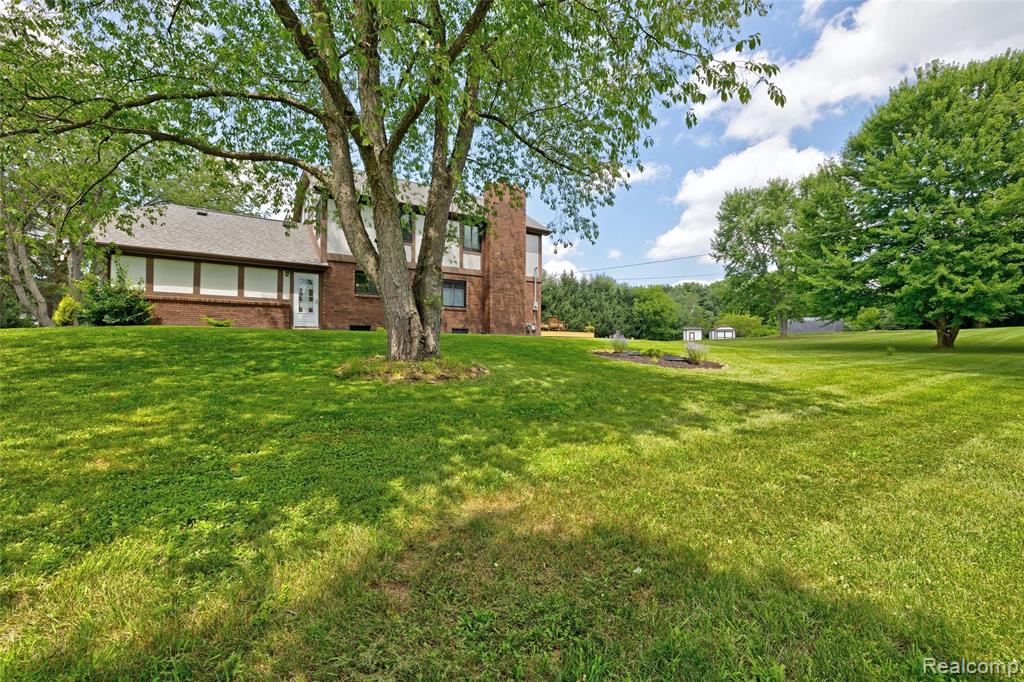 9580 Buckhorn Lake Road, Holly, MI 48442 — Photo 75