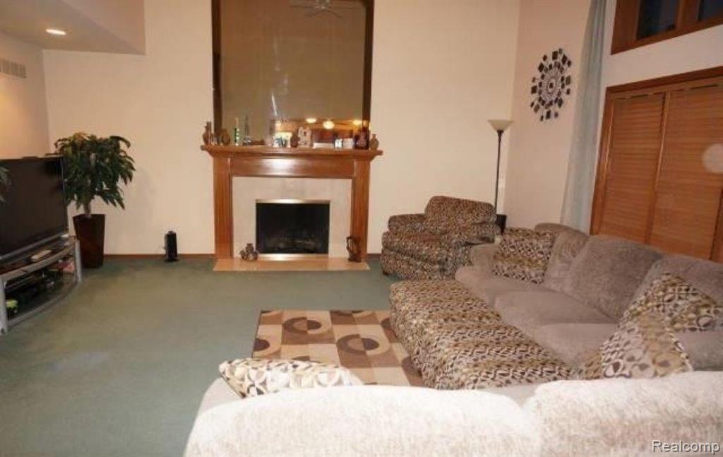 49954 Willowood Drive, Macomb, MI 48044 — Photo 8