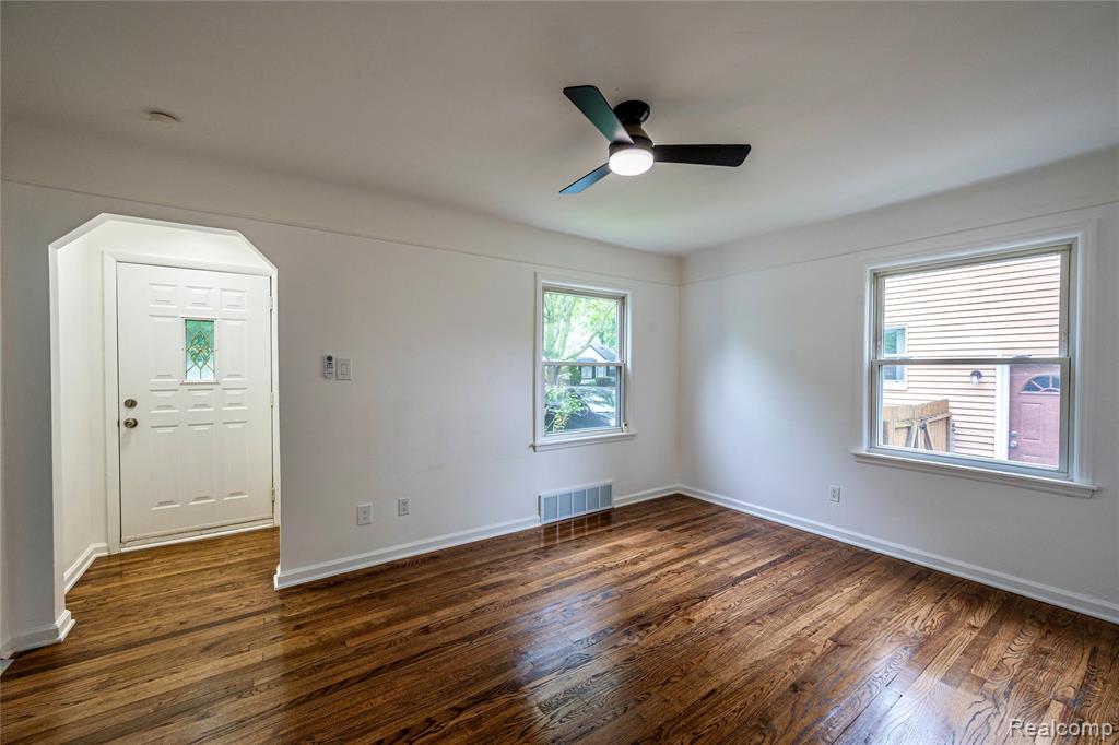 13680 Borgman Street, Oak Park, MI 48237 — Photo 8