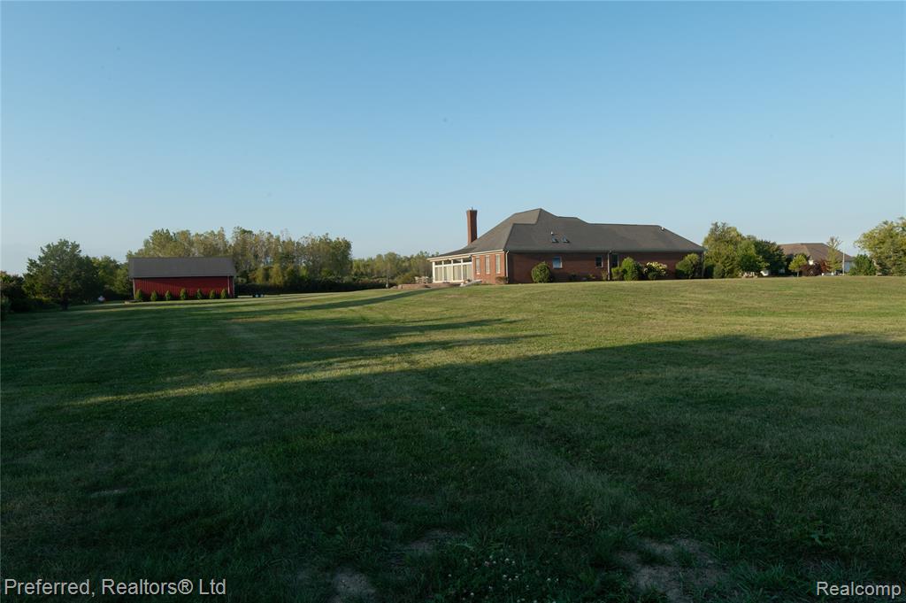 9769 Fawnwood Drive, Carleton, MI 48117 — Photo 48