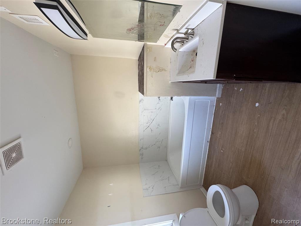 256 W Chicago Avenue, Pontiac, MI 48340 — Photo 10