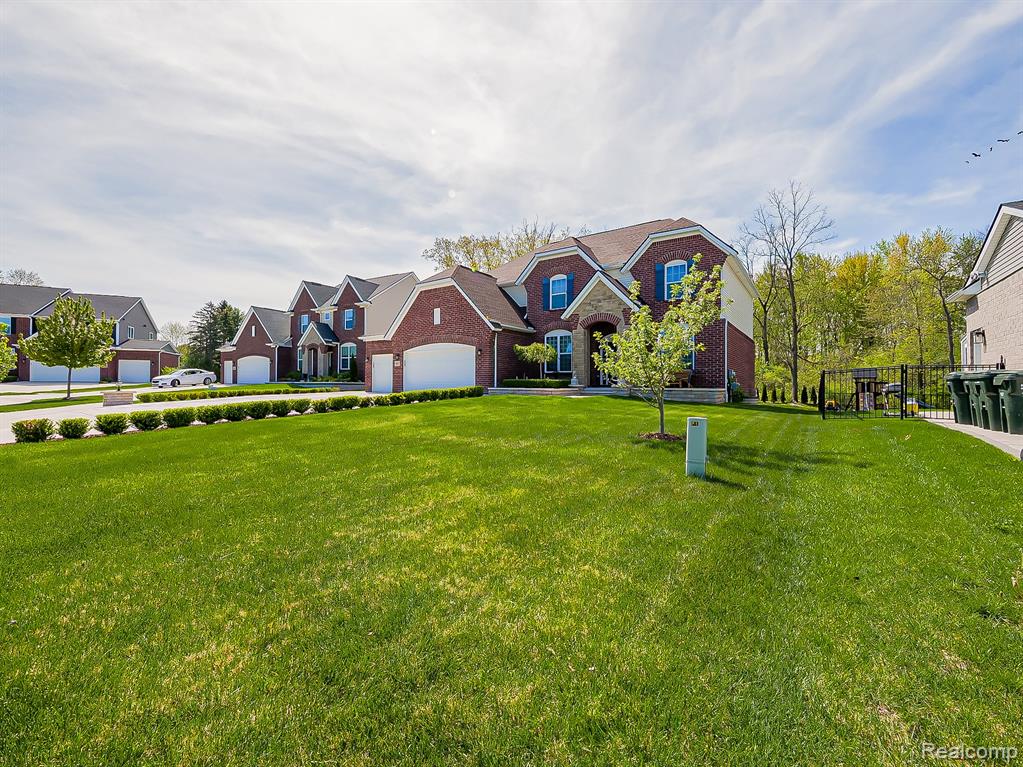 903 Leafdale Drive, Rochester Hills, MI 48307 — Photo 2