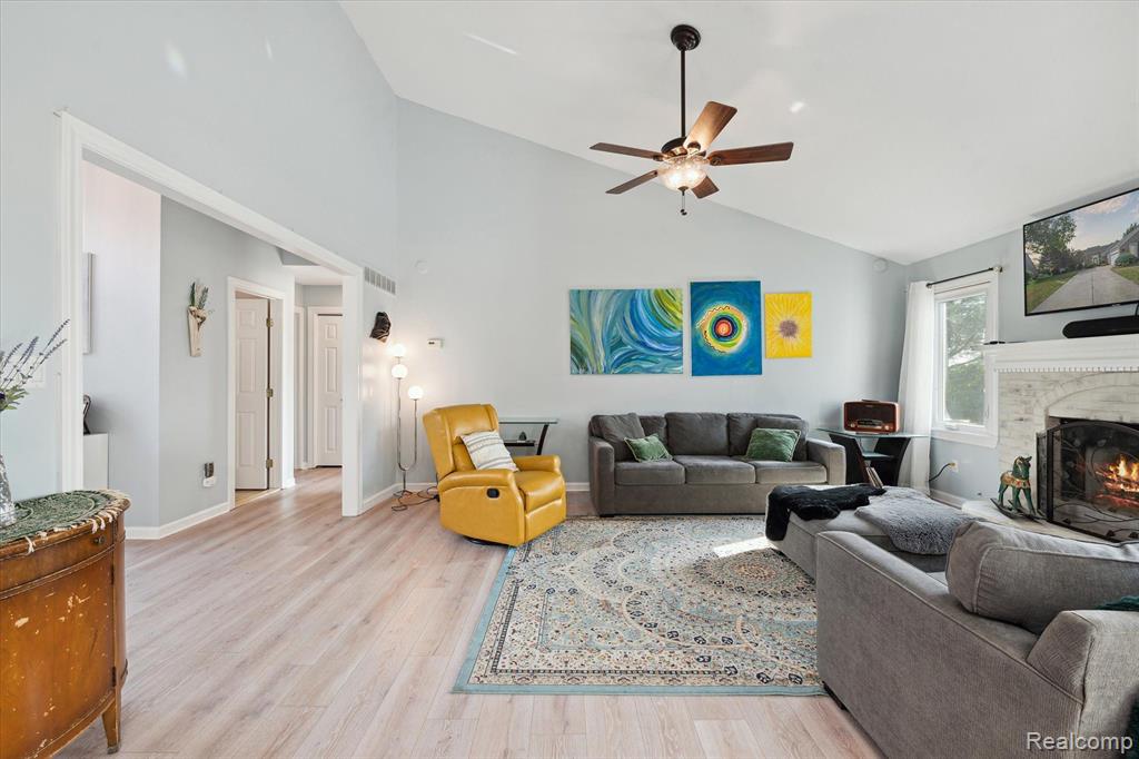 810 CARRINGTON Boulevard, Monroe, MI 48161 — Photo 13