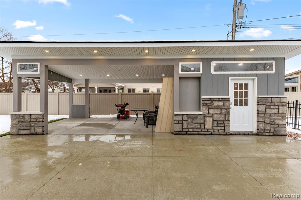 26611 Cecile Street, Dearborn Heights, MI 48127 — Photo 46