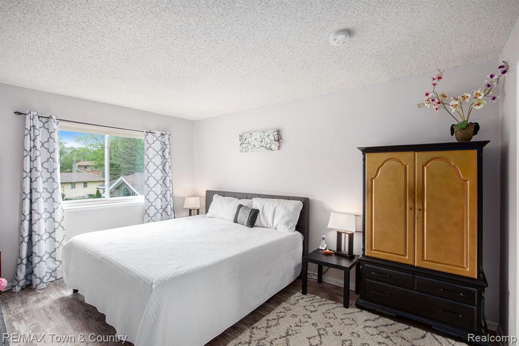 5360 OLD FRANKLIN Court, Grand Blanc, MI 48439 — Photo 15