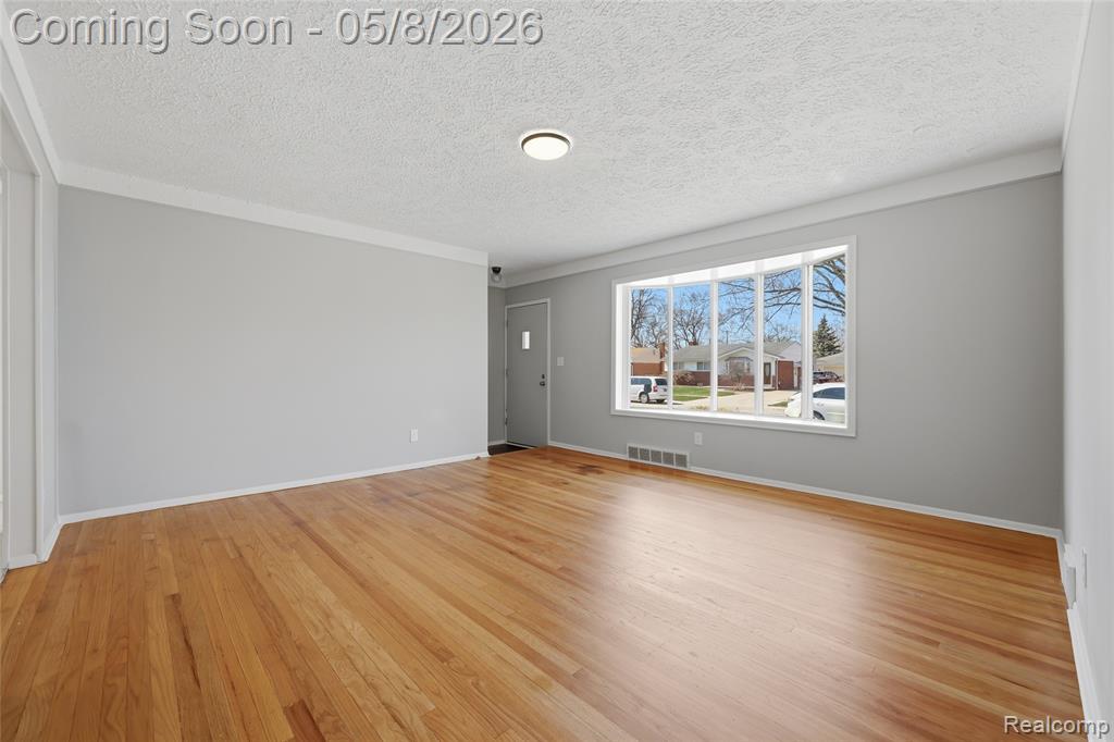 33226 Vista Way, Fraser, MI 48026 — Photo 4