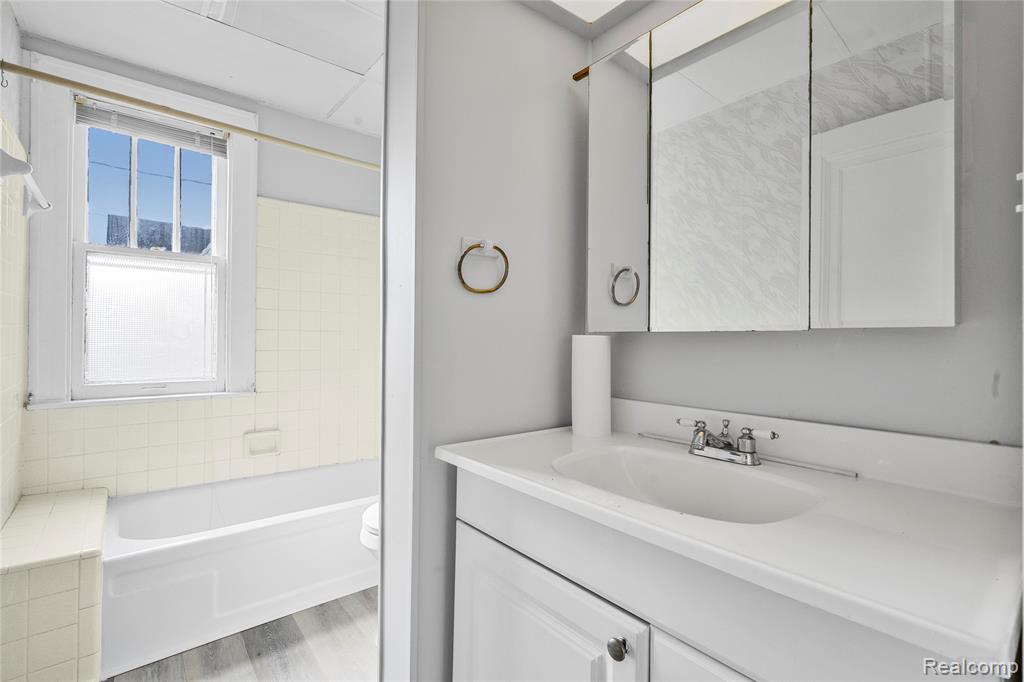 611 Emmons Boulevard, Wyandotte, MI 48192 — Photo 20