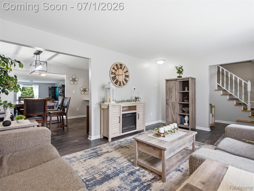 6195 Lake Forest Drive, Grand Blanc, MI 48439 — Photo 8