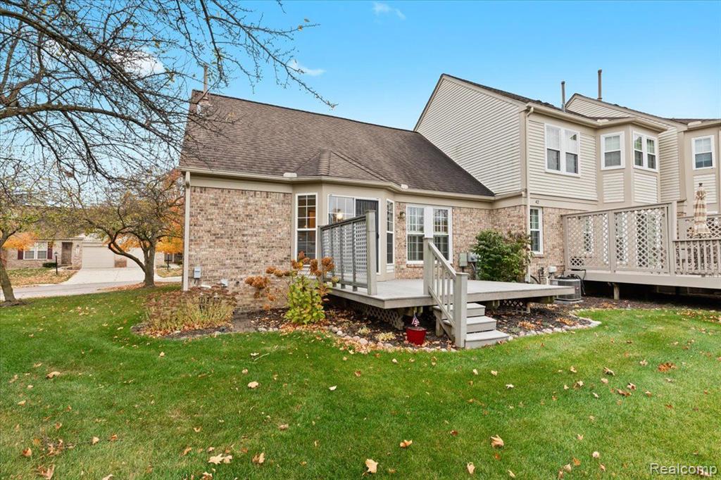 4138 HUNTERS Circle E, Canton, MI 48188 — Photo 4