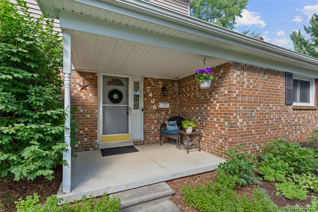 7406 Sussex Drive, Canton, MI 48187 — Photo 31