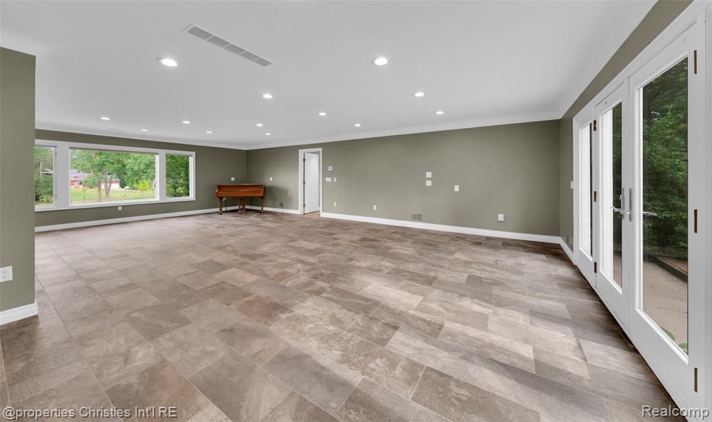 6663 Bloomfield Lane, West Bloomfield, MI — Photo 21