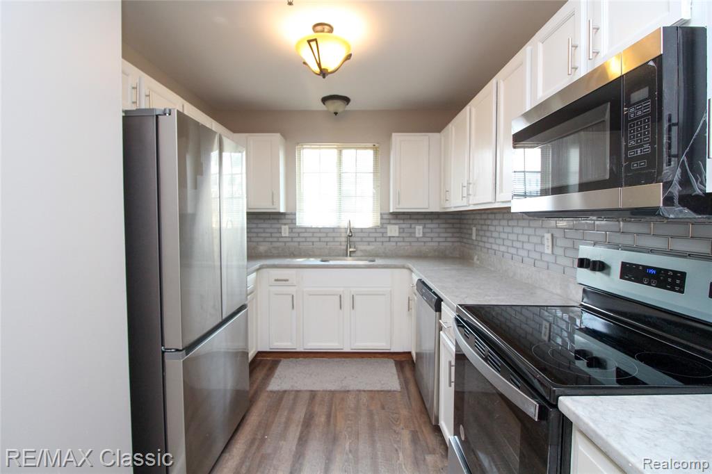 23208 Cornerstone Village Drive, Southfield, MI 48075 — Photo 6