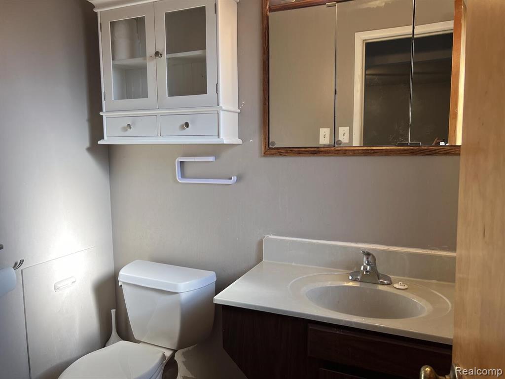 736 Forest Street, Westland, MI 48186 — Photo 8