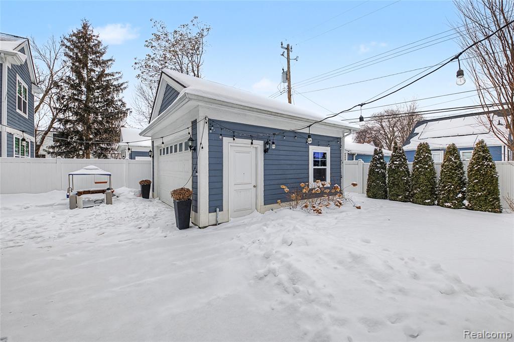 910 McLean Avenue, Royal Oak, MI 48067 — Photo 6