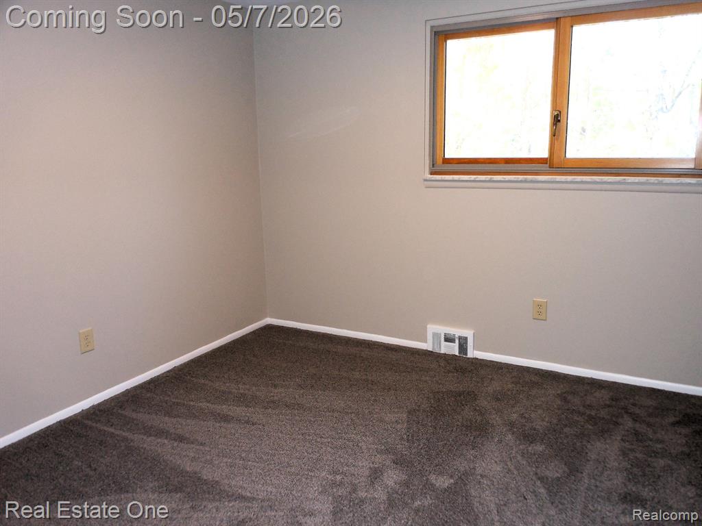 980 OXBOW LAKE Road, White Lake, MI — Photo 16