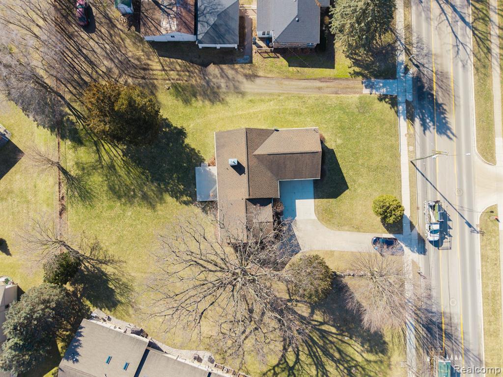 530 N GRAND Avenue, Fowlerville, MI 48836 — Photo 34