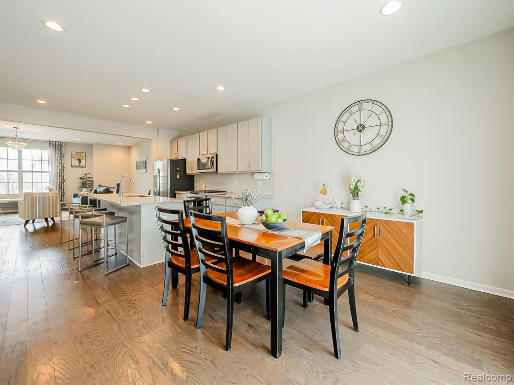 47707 Alden Terrace N, Northville, MI — Photo 10