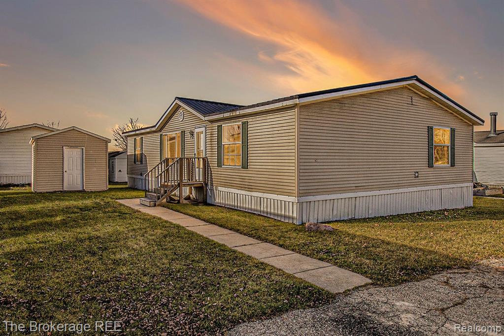8448 Barkwood Circle, Fenton, MI 48430 — front exterior