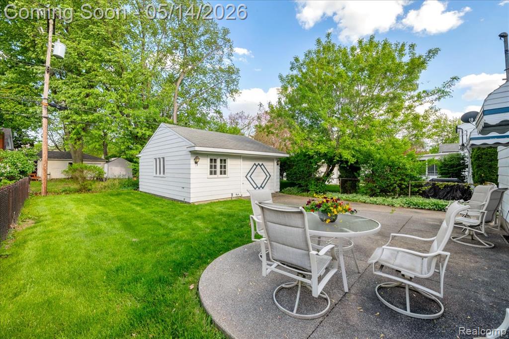 900 N Edison Avenue, Royal Oak, MI 48067 — Photo 18