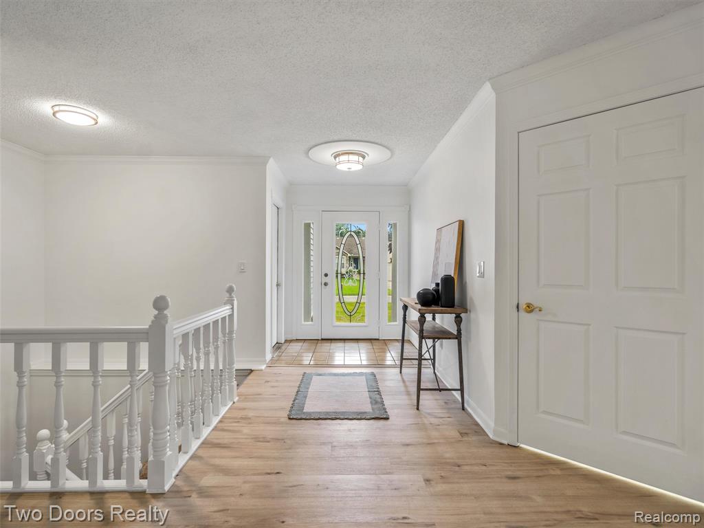 53020 Wolf Drive, Shelby Twp, MI 48316 — Photo 12