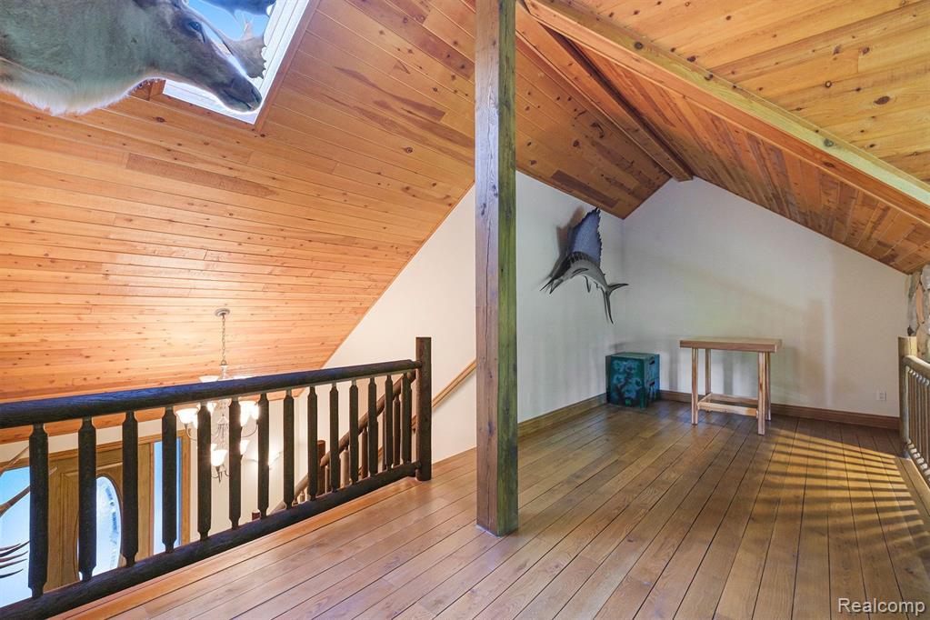 4693 Hegel Road, Goodrich Vlg, MI — Photo 10
