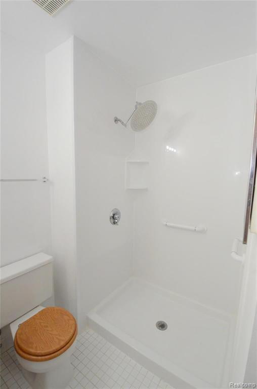 42803 Lilley Pointe, Canton, MI 48187 — Photo 13
