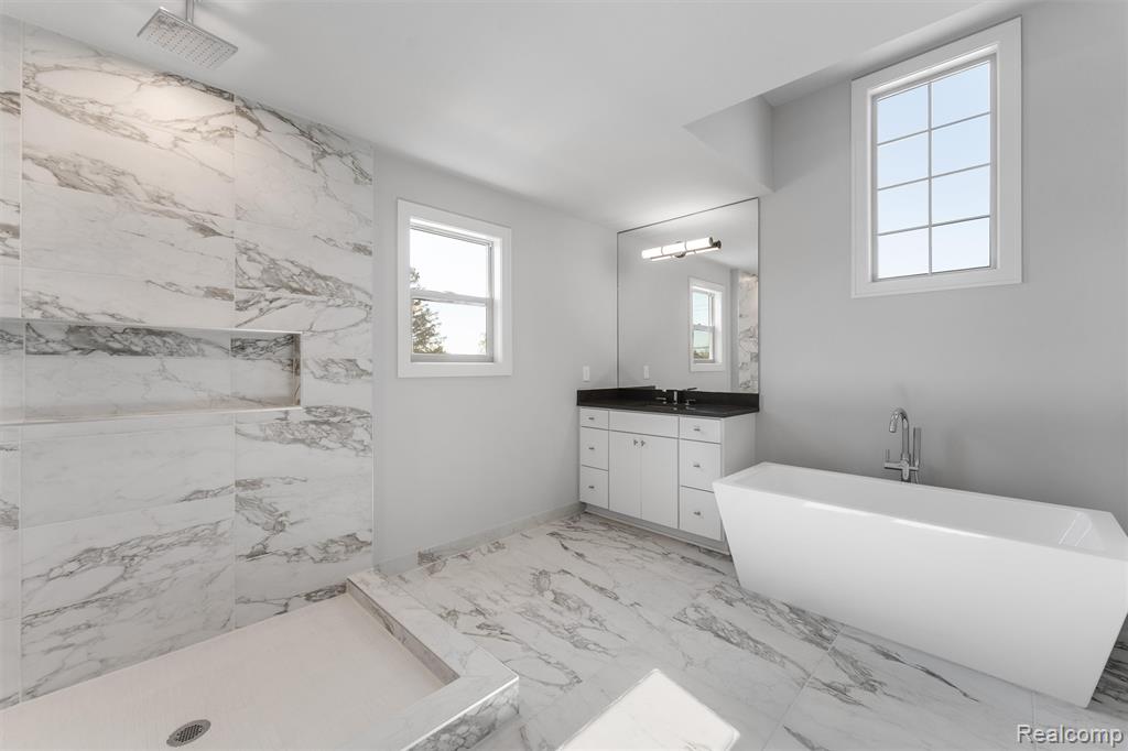 3989 Capstan Ct, Troy, MI 48083 — Photo 12