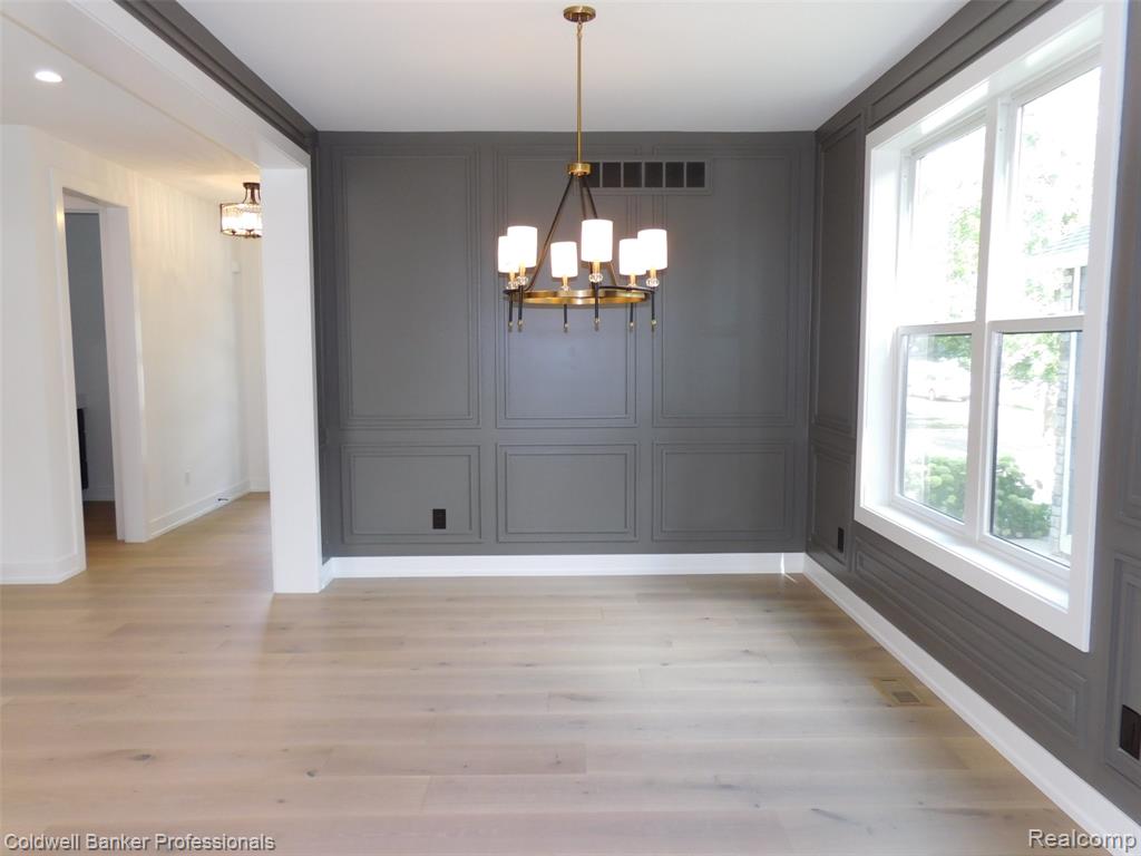 4247 Hampton Boulevard, Royal Oak, MI 48073 — Photo 9